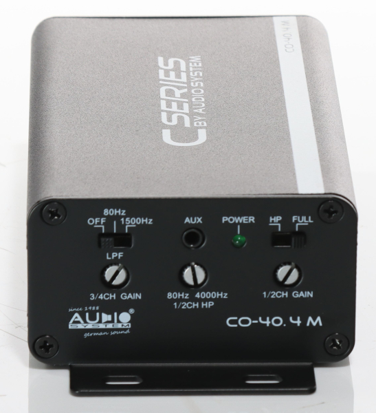 Audio System CO-40.4 M - Ultra-kompakter 4-Kanal IC-Micro-Verstärker (4x 60 Watt RMS @ 2 Ohm) mit ISO-Kabelsatz